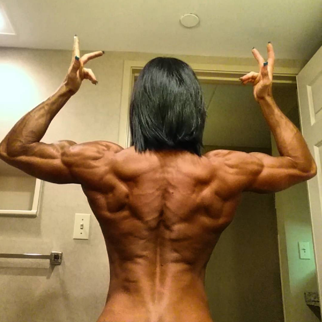 female bodybuilding photos back