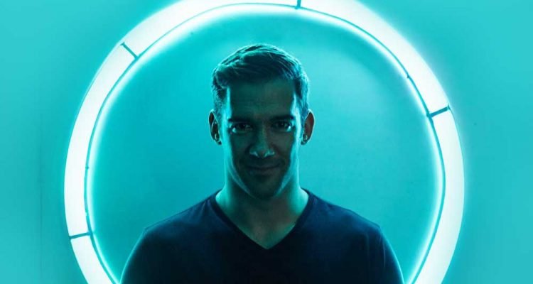 be the hero lewis howes