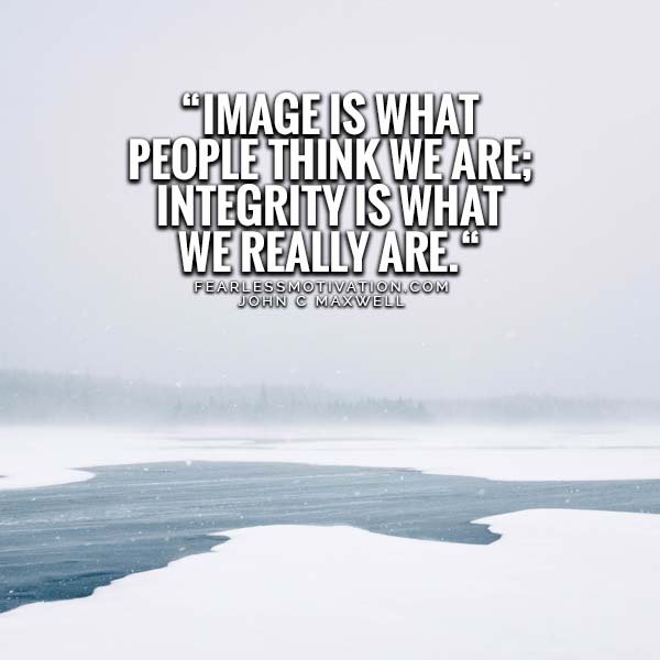 8 Amazing Integrity Quotes to Always Do the Right Thing