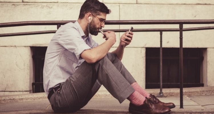 Addicted to Your Phone? 4 Ways It’s Ruining Your Life
